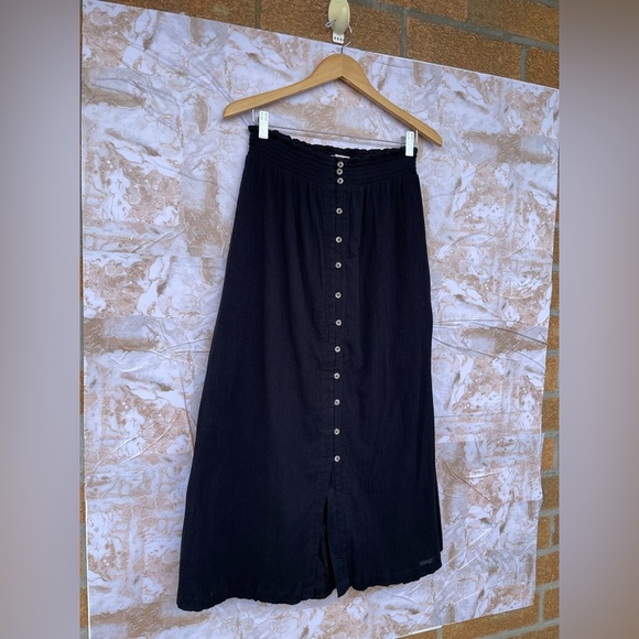 Mille resort and travel smocked waist button front midi skirt size medium - Picture 2 of 9